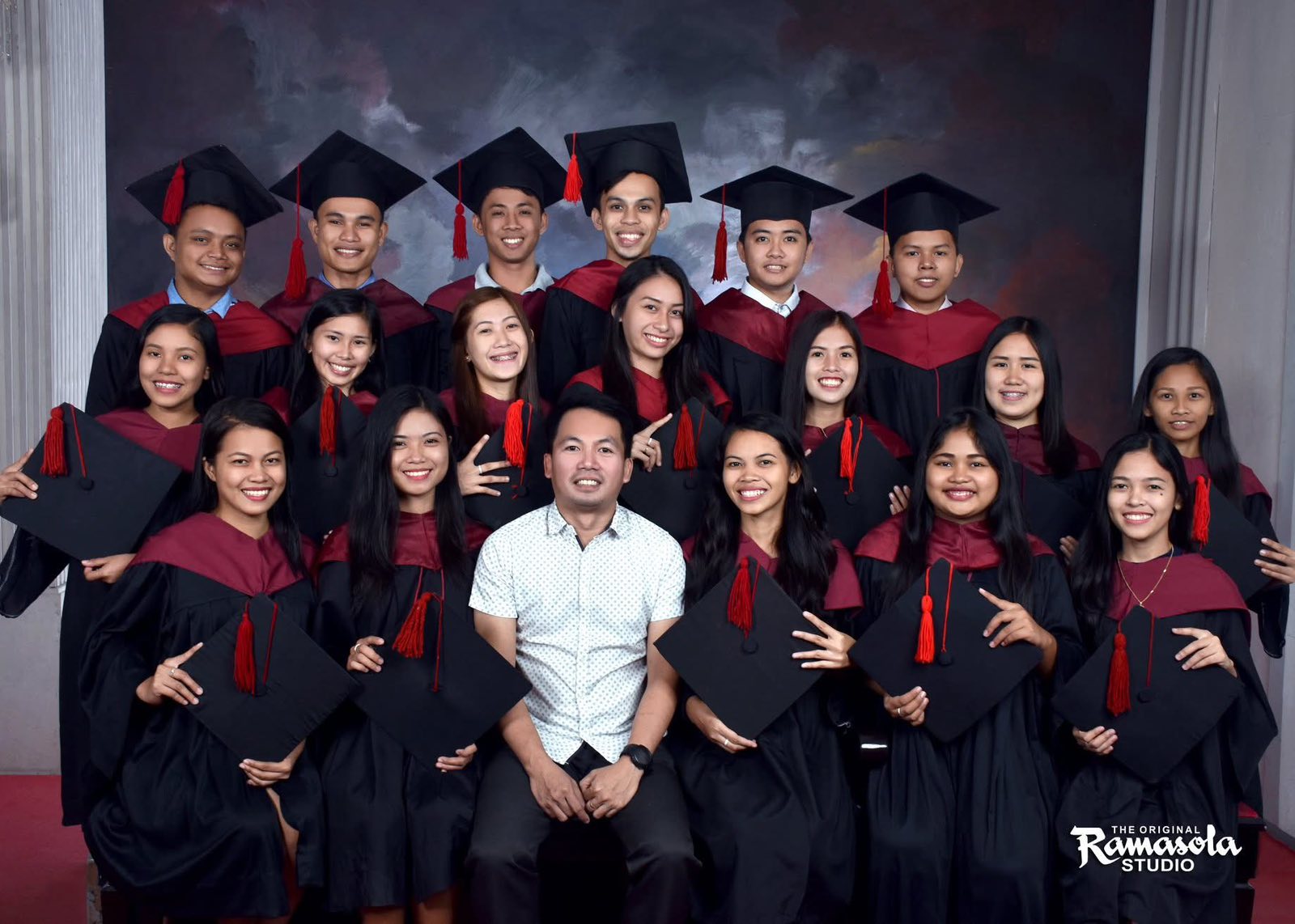 Jhom's Graduation Photoshoot